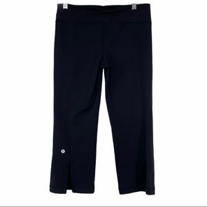 Lululemon black split capris leggings. size 6